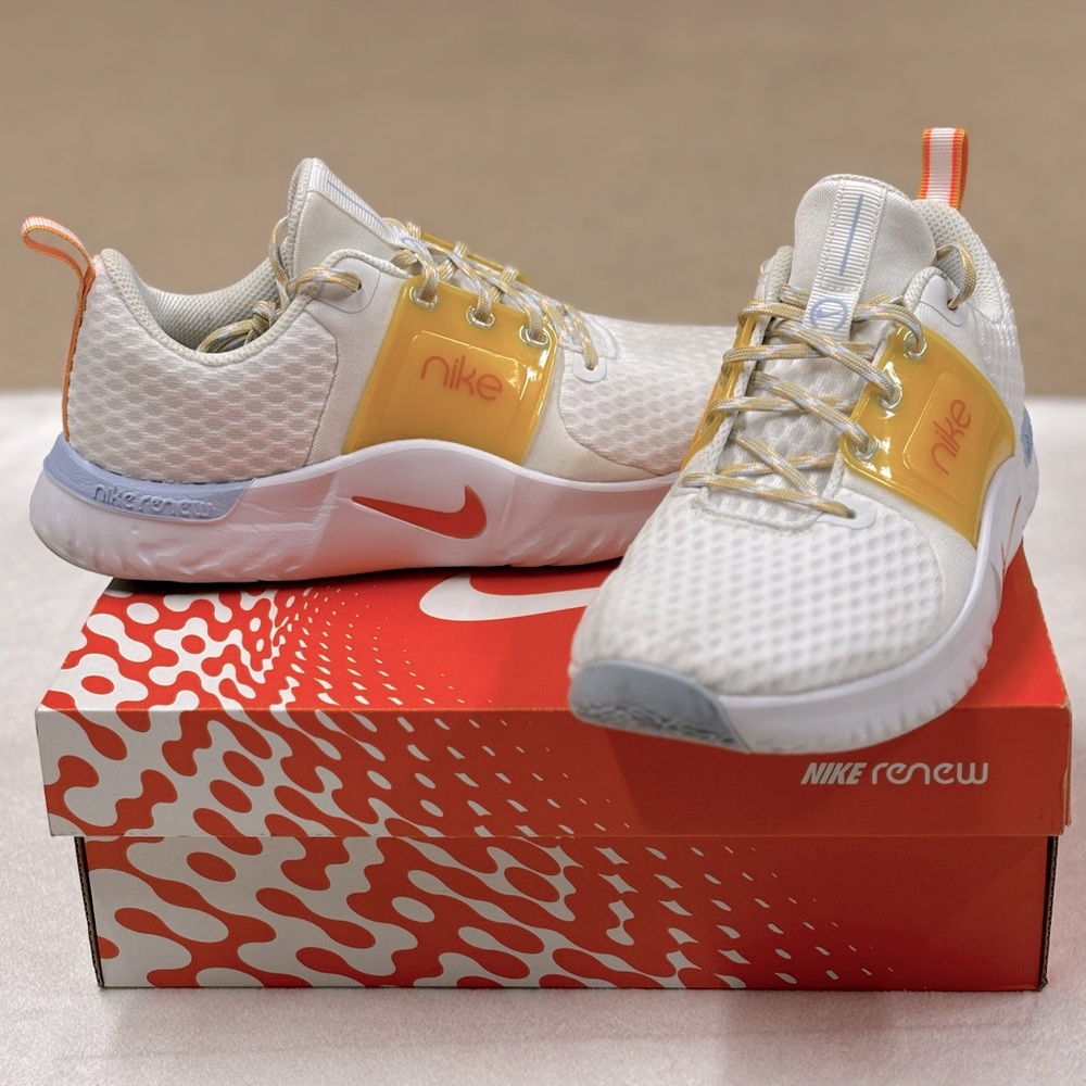 Nike, Women's Renew In Season TR 10 Shoes.